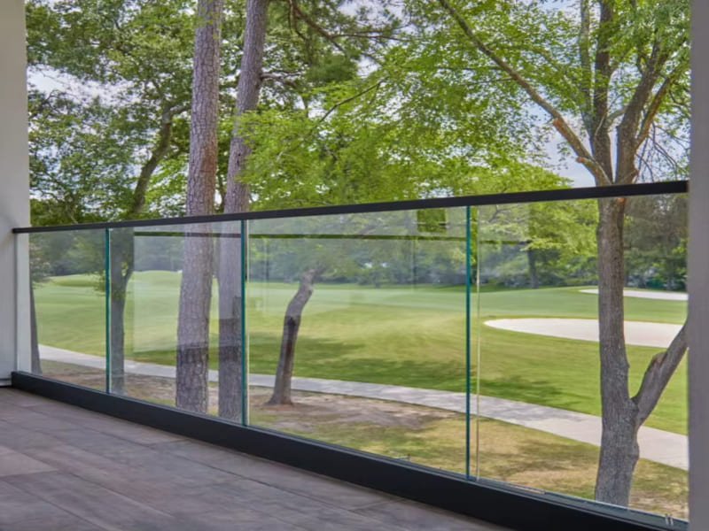 Aluminium Glass Railing