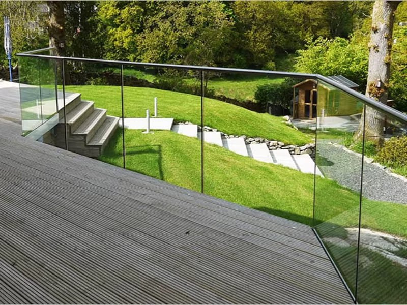 Glass Railing Systems for Decks